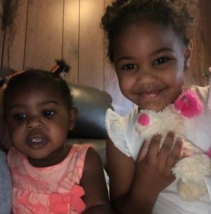 Meet your Posher, Sidney